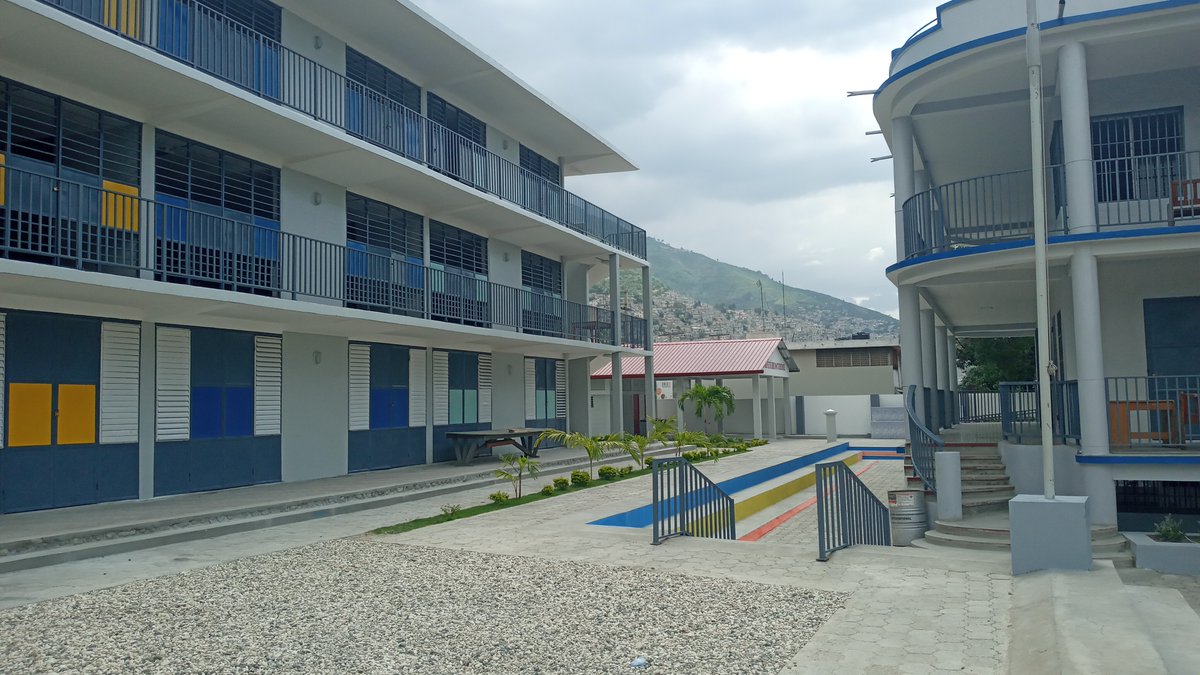 Un mémorial dans chaque école en Haïti